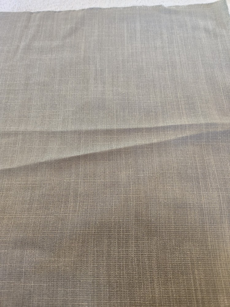 Fabric SAMPLE #211 Great for Crafts / Crazy Quilting – Lightweight