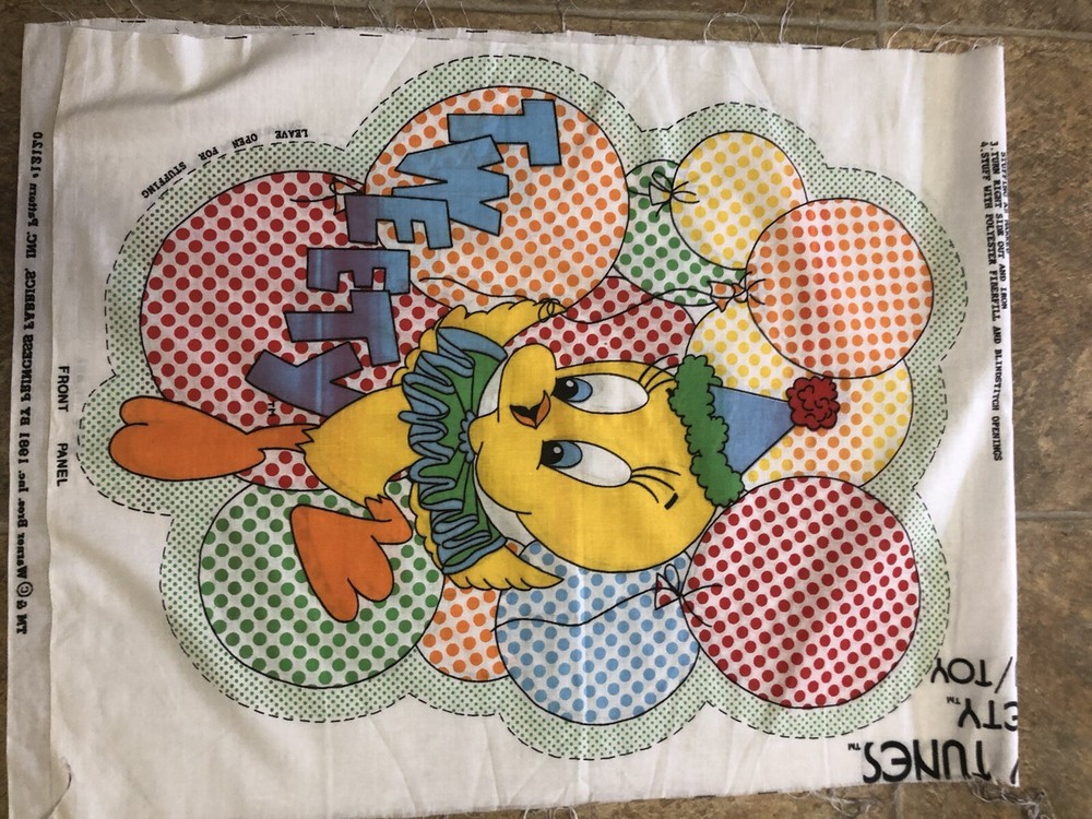 “Looney Toons TWEETY BIRD” by Warner Brother~fabric pillow cut-out VINGAGE 1981
