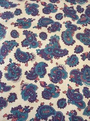 46×59″ Vtg Paisley Print Cotton Fabric Quilting Pink Purple Turquoise white