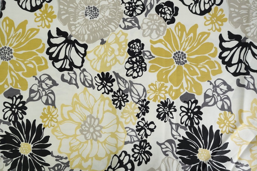 2015 Original Screenprint Richloom Upholstery Fabric 5 2/3 Yd Black Gold Floral