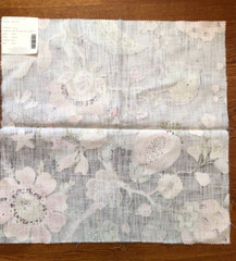 DURALEE Bold Floral in Midnight 25″ Cotton Fabric Sample