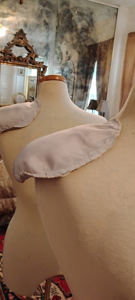 SGL6 GREY COVERED 1″ FOAM RAGLAN ROUNDED SHOULDER PADS FOR DRESSES BLOUSES