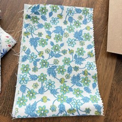 Vtg Sewing Fabric Lot Blue Floral Crafting Quilting Remnants Cottage 2.5+ lbs