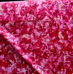 Gorgeous Vtg Polyester Abstract Floral Fabric 59”x2.1Y Pink&Red For Summer/Fall