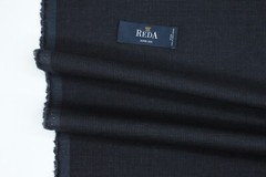 Reda 1865 s.p.a (Made for Hugo Boss) 3.5 meter virgin wool suiting fabric, gray