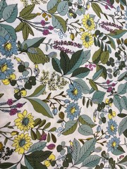 1/2 yard x 42″ Brother Sister Design Studio Floral Cotton Fabric Quilting