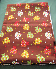 SPRING CREATIVE PRODUCTS, CP40691, A+ DOTTED APPLES, 1 2/3 YDS. (60″ X 44″) 2011