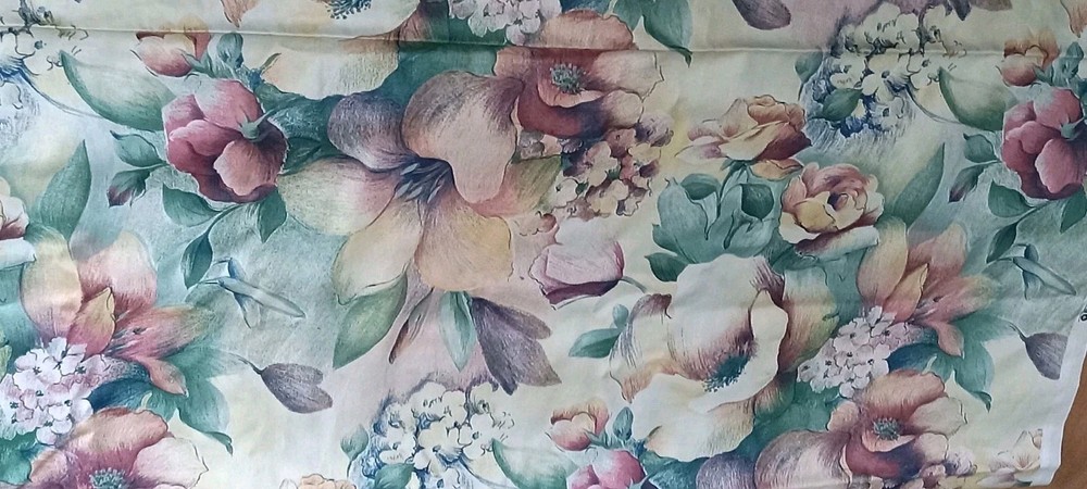 Floral Print House N’ Home Fabrics & Draperies Upholstery 4 +33″ Yds By 57″W New
