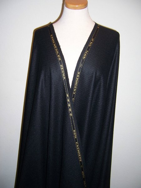 1/2 yd ITALIAN ZEGNA 5 STAR BLACK CASHMERE SILK SELF PATTERN JACKET FABRIC