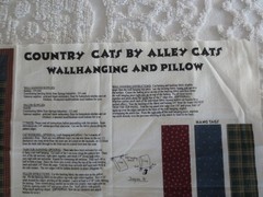 5174 Fabri-Quilt ALLEYCAT TALES WALL HANGING & PILLOW 42″ x 7/8 Yd Cotton PANEL
