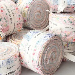 2.5 Inch Jelly Roll Fabric Strips Assorted Bundle,100% Cotton Precut Floral Fabr