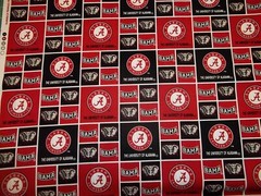 ALABAMA ” ROLL TIDE ” SQUARES DESIGN BRAND NEW 1 YARD PIECE 100% COTTON