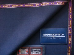 SUPER 120’s HIGH TWIST WOOL BLEND SUITING FABRIC Lt. Navy BY Roger La Viale=3.4m
