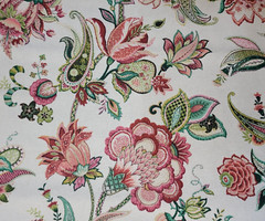Garden Flora in Geranium BTY P Kaufmann 90% Cotton 5% Rayon 5% Linen 54″ Wide