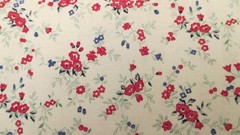 Cotton Fabric Small Red & Blue Flowers On Beige craft quilt 25″ x 42
