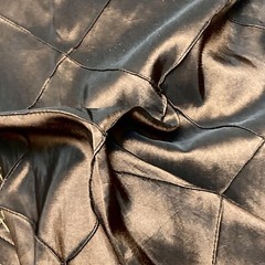 Taffeta Pintuck 4″x4″ Diamond Fabric 54″ Wide Iridescent BROWN BLACK Polyester