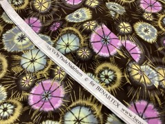 Paula Nadelstern Déjà Vu, Starburst Fabric Gold Accents 2 YDX42” New Old Stock
