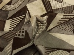 LARSEN TOSHIBI TAUPE BEIGE GEOMETRIC VELVET UPHOLSTERY FABRIC BY THE YARD 51″W