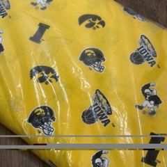15 yds Bolt – University of Iowa Hawkeyes Basketball Sykel Cotton 43/44 Inches