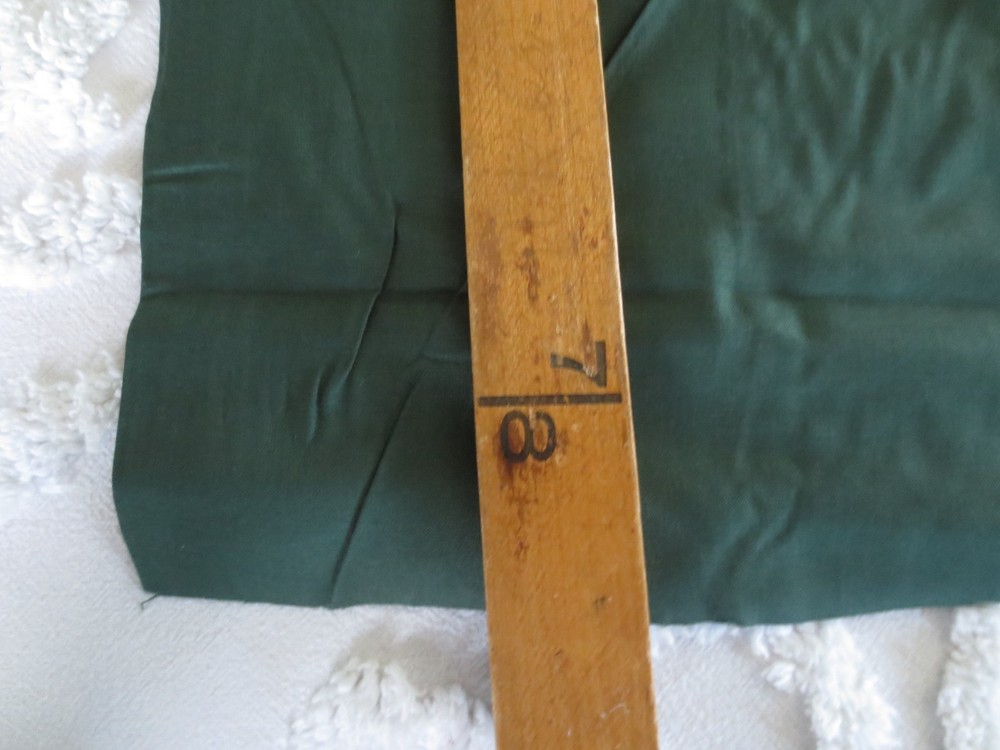 5060. SOLID HUNTER GREEN Craft, Quilting COTTON FABRIC – 42″ x 7/8 yd.