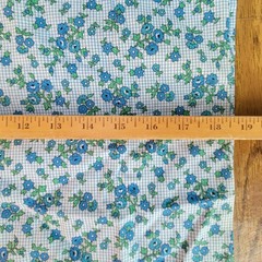 Vintage 60s Blue & White Cotton 5 yds Floral Grid Pattern 37W x 182L Lightweight