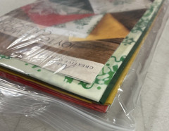 Annie’s Creative Quilters Batik Fabric Pack+ Pattern, Joy To The World FQ115 New