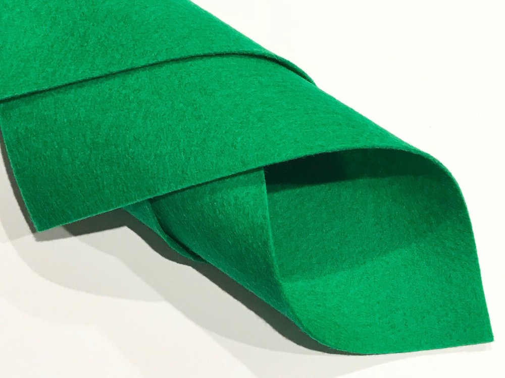 1mm Emerald Green 100% Merino Wool Felt Sheet 20 x 30cm – No. 70
