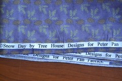 By 1/2 Yd, Vintage, Brown & Green on Lavender Quilt, Peter Pan/Tree House N1327