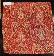 KRAVET Paisley in Red, Tan, Brown 17 3/4 x 18 1/2″ Woven Fabric Sample