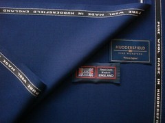 100% SUPER 130’s WOOL SUITING FABRIC IN Navy MADE IN Huddersfield England– 3.4 m