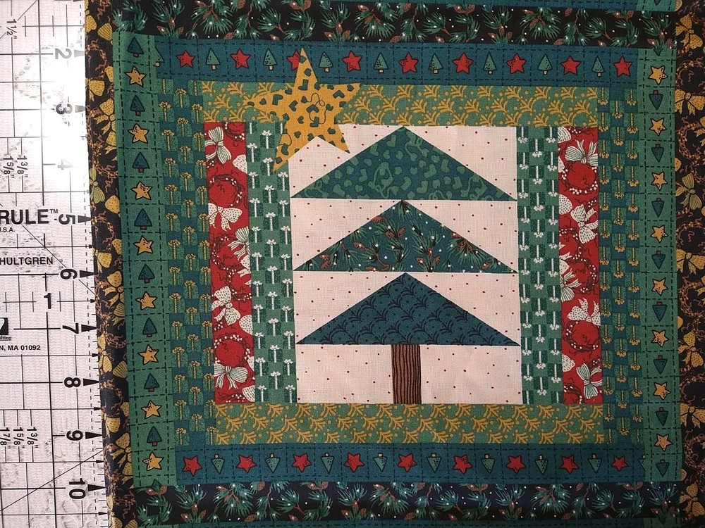 Country Christmas Primitive Tree Gifts 9×11″ Cotton Fabric Panel Holiday