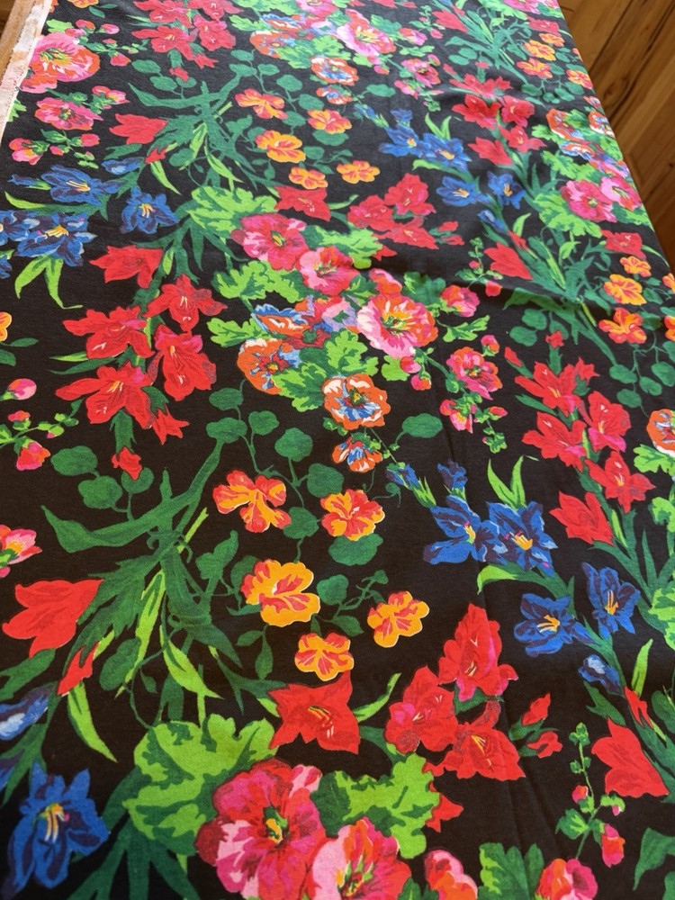 Fabric Stretchy Floral Print 47”x60”