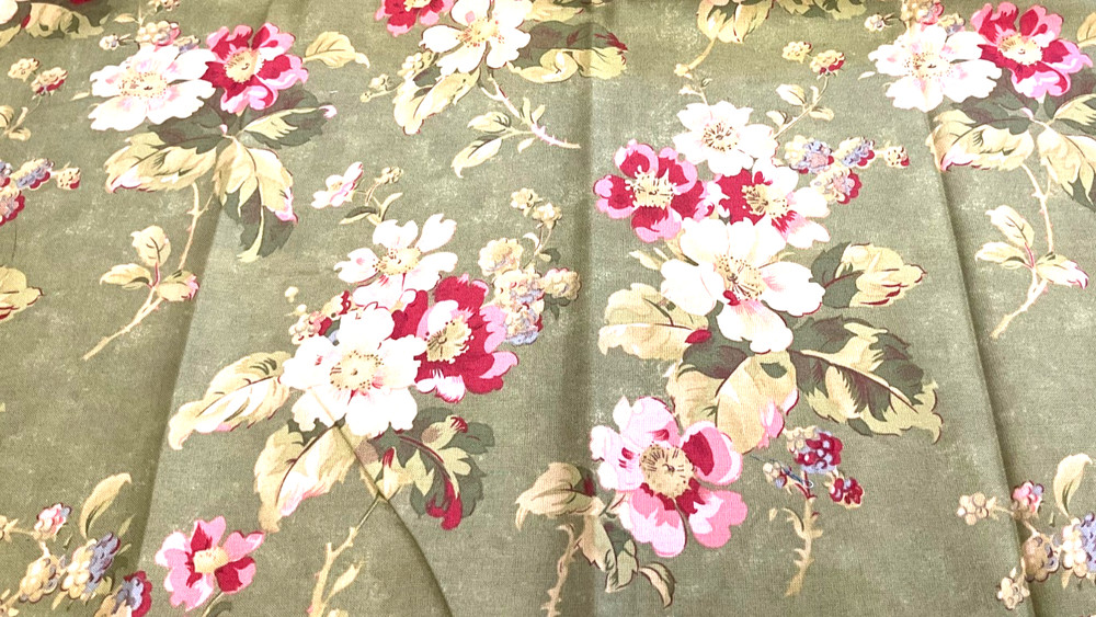 FANCY HILL FARM – FLORAL BY ROBYN PANDOLPH FOR MODA– 1/2 YARD