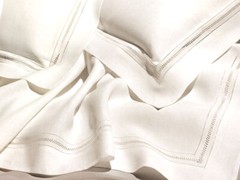 Classic Linen Fabric for Embroidery Cutout Height 120 cm Made in Italy Telene 47