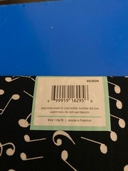 BRAND NEW CREATE IT 100% COTTON MUSIC NOTES PRECUT SEWING AND CRAFT FABRIC 18X21