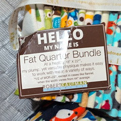 Robert Kaufman Fabrics Cotton Fat Quarter Bundle 18″ x 22″ Multicolor Quilting