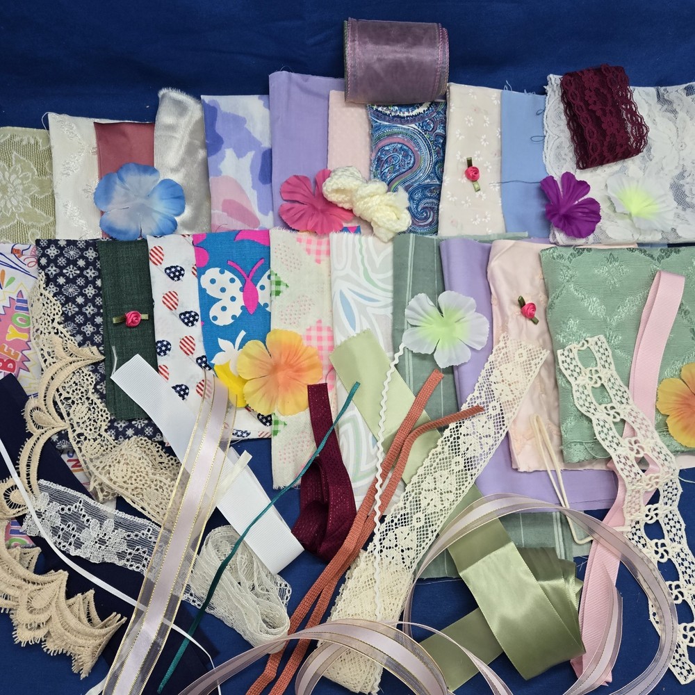 Slow Stitching Lot Fabric Scraps Trim Lace Ribbon Sew 3/4 Lb Junk Journaling