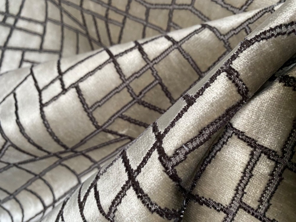 2YD ZINC TEXTILE Kiesler Jacquard Velvet Silver Grey Fabric Belgium $680 Retail