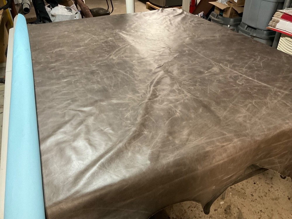 Cowhide leather 50 Square feet first Quality color: Mushroom made in Italy.