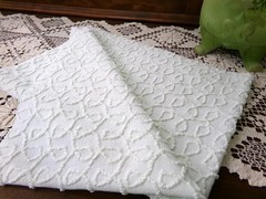 Light Green Vtg Chenille Bedspread Fabric, Texturized Curly Loops 18×24″ Piece