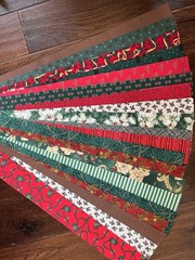 20 Jelly Roll Christmas Fabric- 2.5” x Variety Of Lengths 18”-42” Vintage
