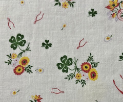 VINTAGE 1930s Feedsack fabric piece Lucky Charms Print 10×8″