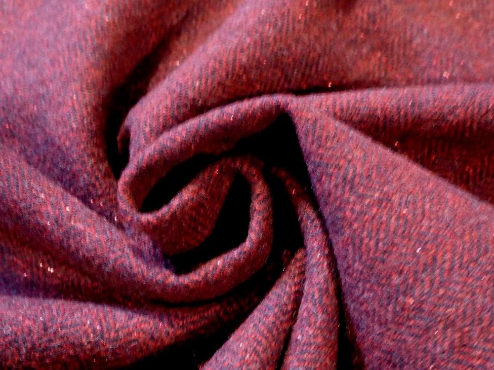 SUPER SOFT Wool- Blend – Wine Metallic and Black Herringbone – European Suiting