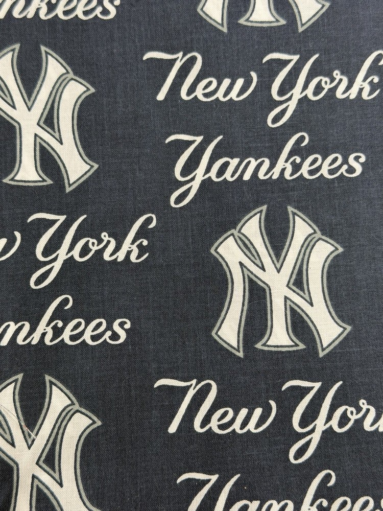 New York Yankees MLB Logo Print ~ Cotton Quilt Fabric ~ 36” x 56” Wide Fabric