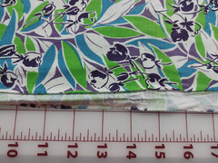 2 Yards 1930s Repro Fabric FEEDSACK REPRODUCTION Indo-US Sales Rose on Leaves
