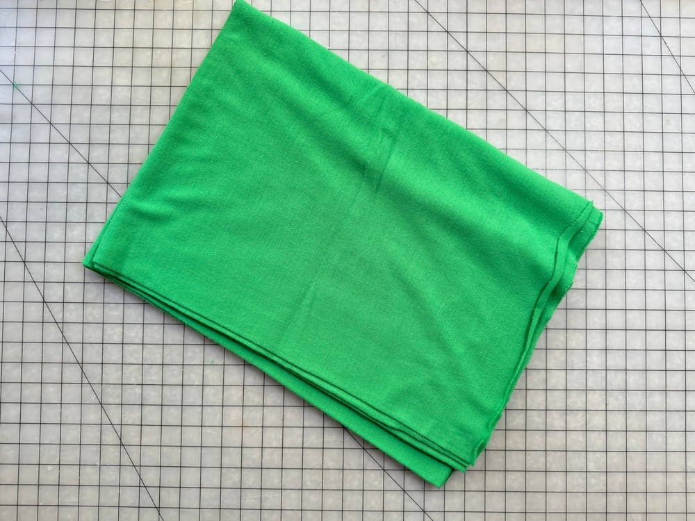 Vtg Green Tube Jersey Knit Fabric 2.25 Yards