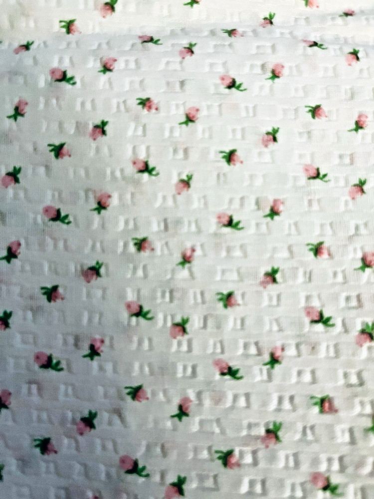 VTG Spring Mills Inc.Feminine Pink Rosebuds Florals on White Pucker Cotton BTFQ