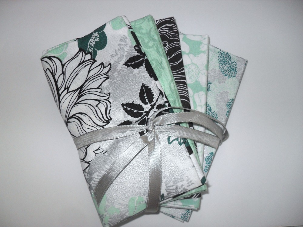 Fabric Editions 5 Piece Bundle Fabric Palette 18 x 21 Inch Cotton Quilting Craft