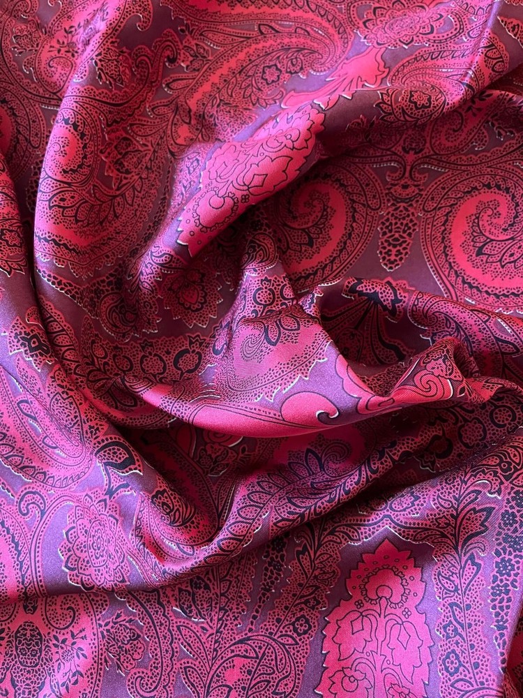 Authentic and rare TOP Italian designer luxury fabric, made in Italy .Pure silk