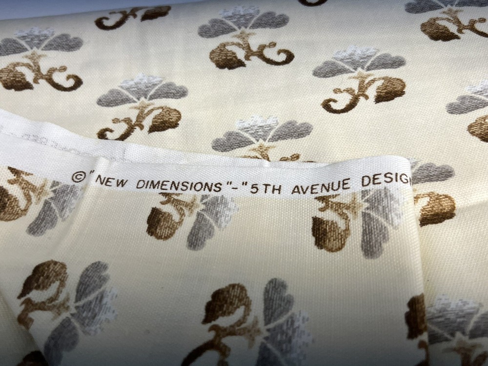 Vintage 1981 2 Yards of 48″ Wide New Dimensions 5th Avenue Designs Fabric